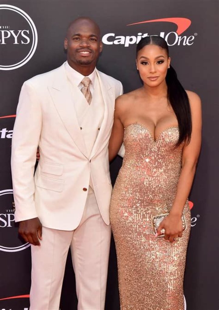 
Adrian Peterson is married to wife Ashley Brown since 2014 