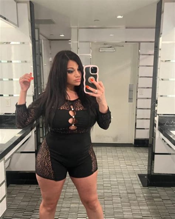 Dr Natalie Azar Height, Weight, Net Worth, Age, Birthday, Wikipedia, Who, Instagram, Biography