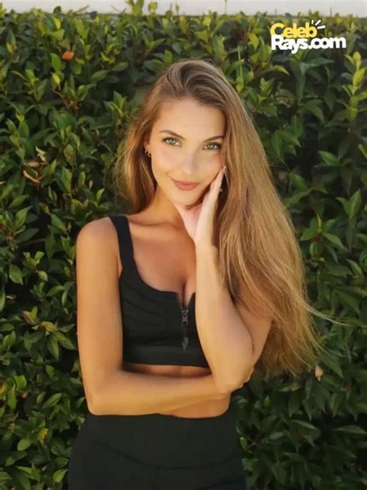 
Giovanni Rivera Height, Weight, Net Worth, Age, Birthday, Wikipedia, Who, Nationality, Biography 