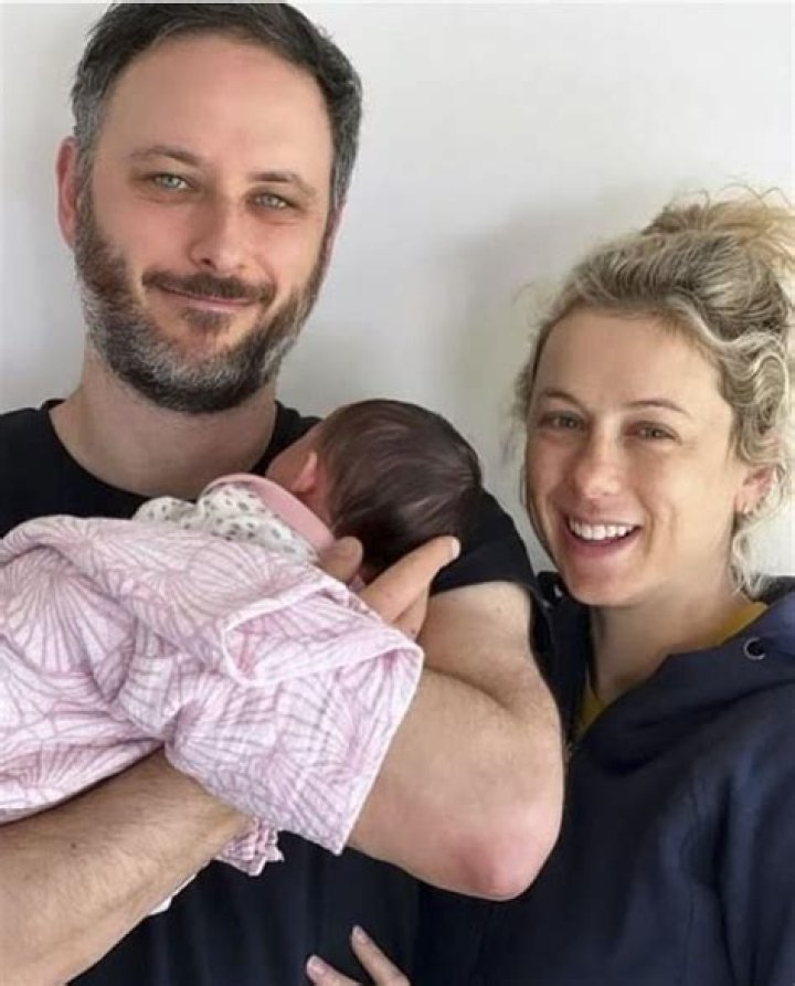 Iliza Shlesinger Parents and Jewish Family – Meet Her Siblings