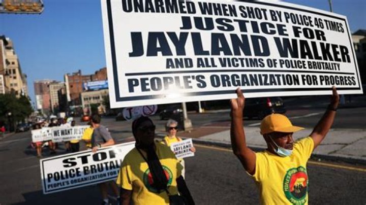 
“Injustice continues!”: Twitter erupts as jury declines to prosecute officers in Jayland Walker’s death 
