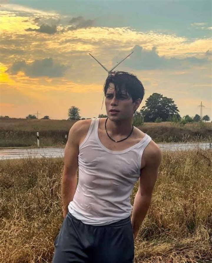 Is Benji Krol Gay? Age, Height, Net Worth