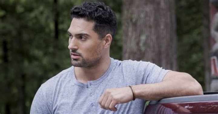 Is Darien Martin Married to Wife? Or Dating a Girlfriend?