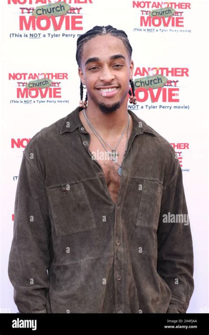 
Jean-Victor Mackie – Jeanvictorm Height, Weight, Net Worth, Age, Birthday, Wikipedia, Who, Nationality, Biography 