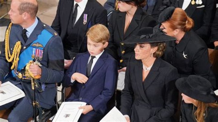 
King Charles Shares Statement As He Prepares To Say ‘Last Farewell’ To Queen Elizabeth On Eve Of Funeral 