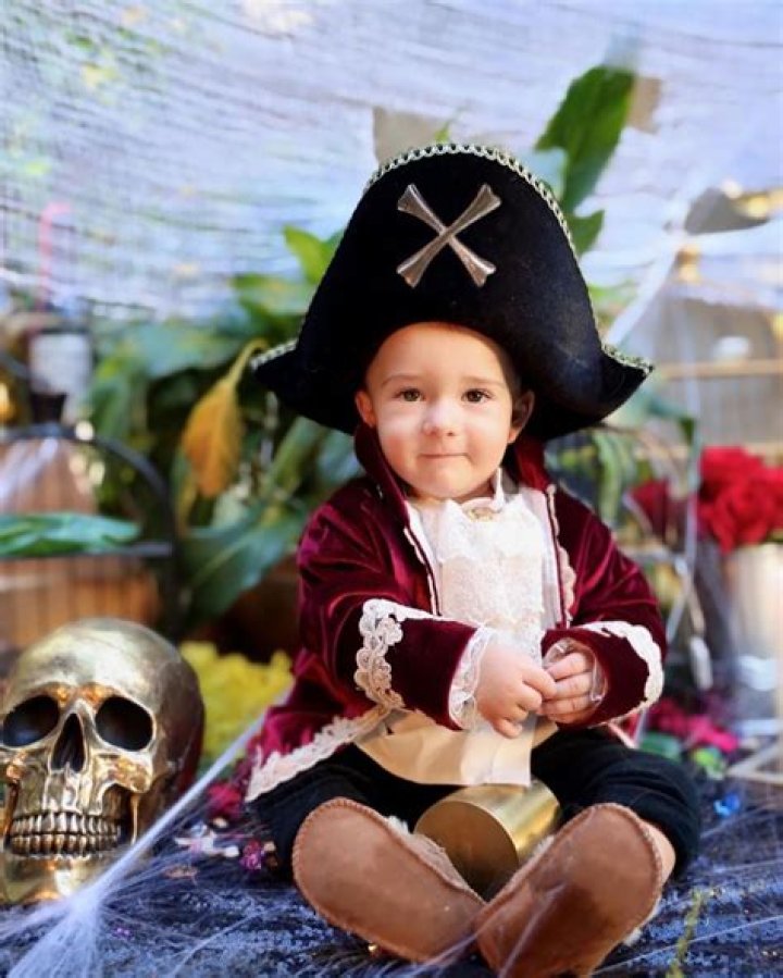 
Lisa Vanderpump’s Grandson Is an Adorable Pirate for His First Halloween: ‘Captain Teddy’ 