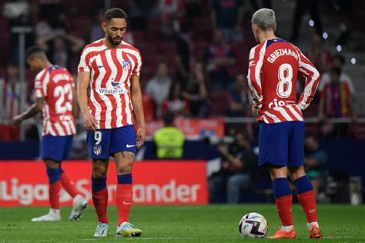 
Manchester United explore move for Atletico Madrid forward Matheus Cunha 