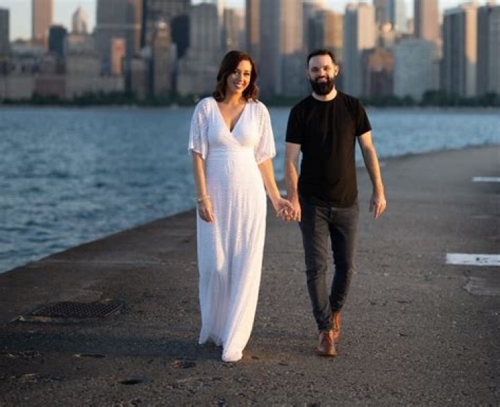 
Nicole Auerbach Height, Weight, Net Worth, Age, Birthday, Wikipedia, Who, Nationality, Biography 