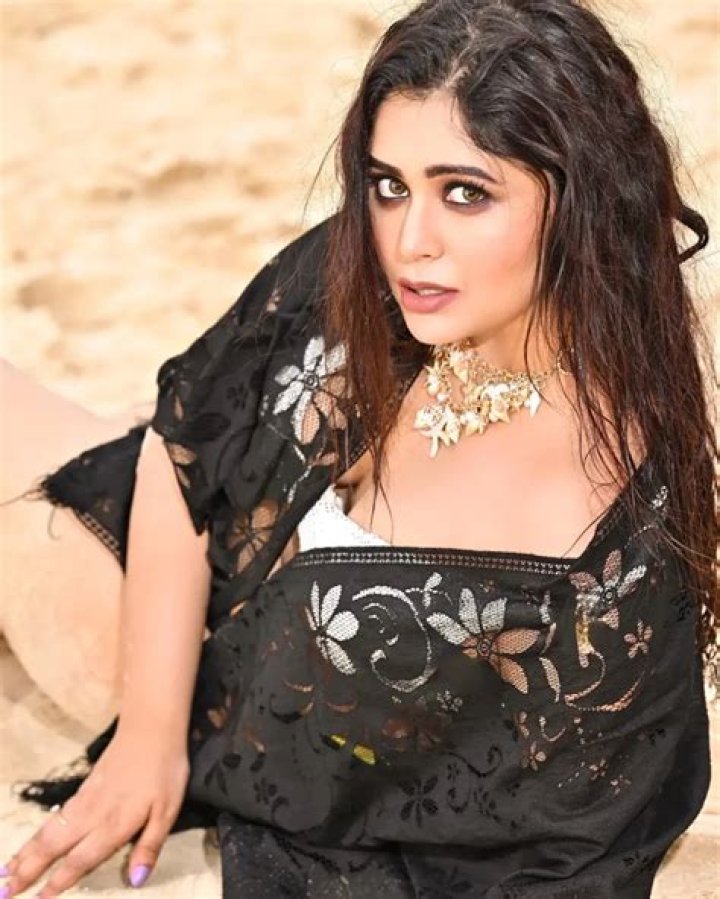 
Ritabhari Chakraborty Height, Weight, Net Worth, Age, Birthday, Wikipedia, Who, Nationality, Biography 