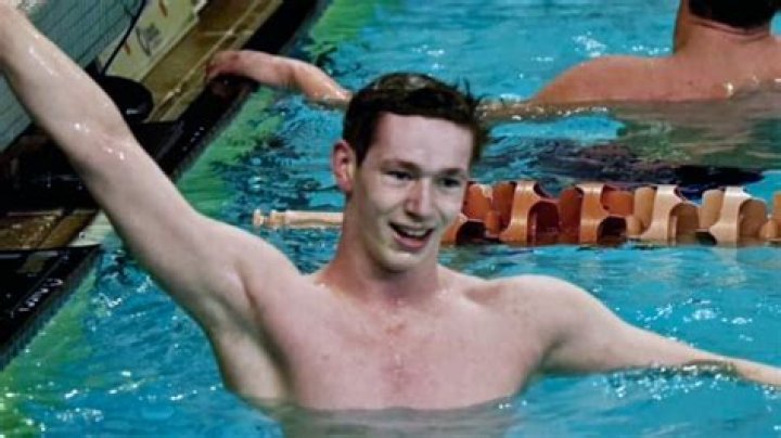 
Sydney Benveniste Cougar Athletics Swimmer Died, Twitter Tributes Are Flooding 