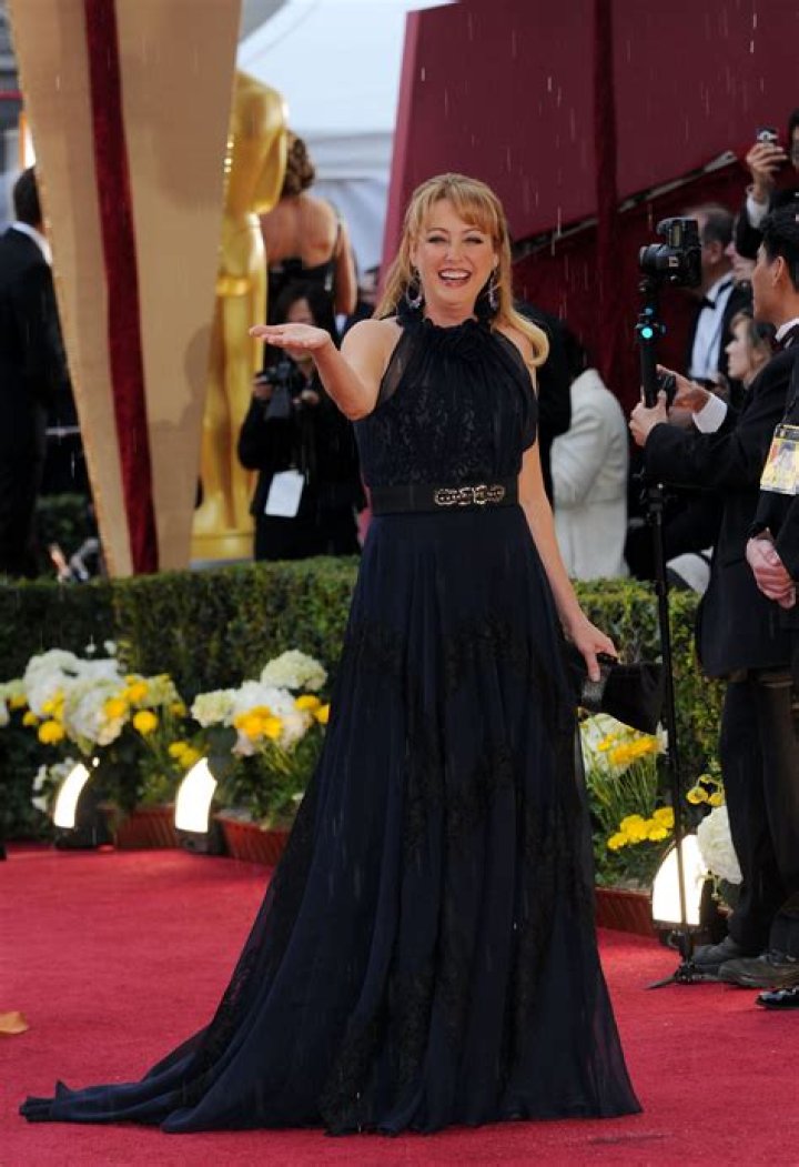 Virginia Madsen Height, Weight, Net Worth, Age, Birthday, Wikipedia, Who, Instagram, Biography