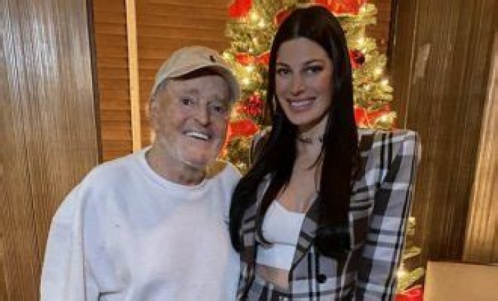 Who Is Cash Moore Wife | Daughter Cashen Moore And Family Mourn His Death