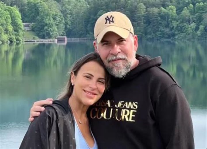 Who Is Karina Gomes, Leandro Hassum Esposa (Wife) | Relationship Timeline